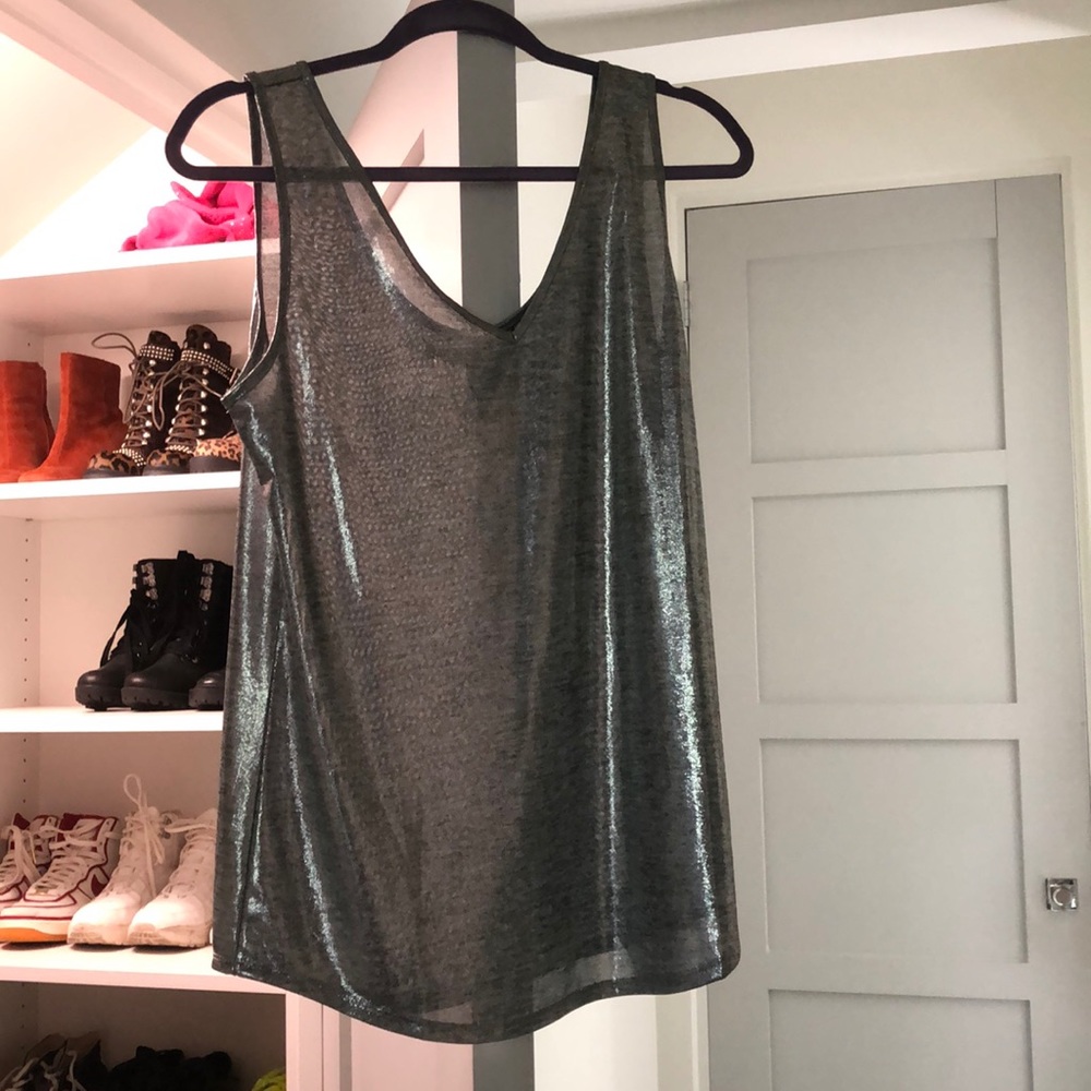 Silver top
